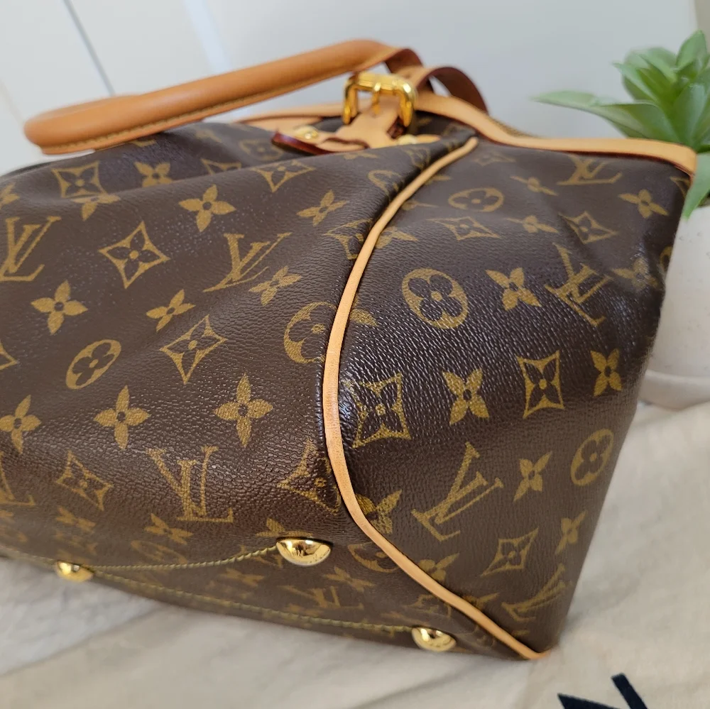 Louis Vuitton Tivoli GM Monogram